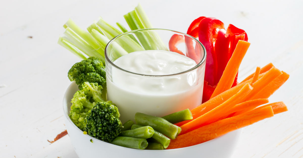 Vegetables and garlic-herb dip