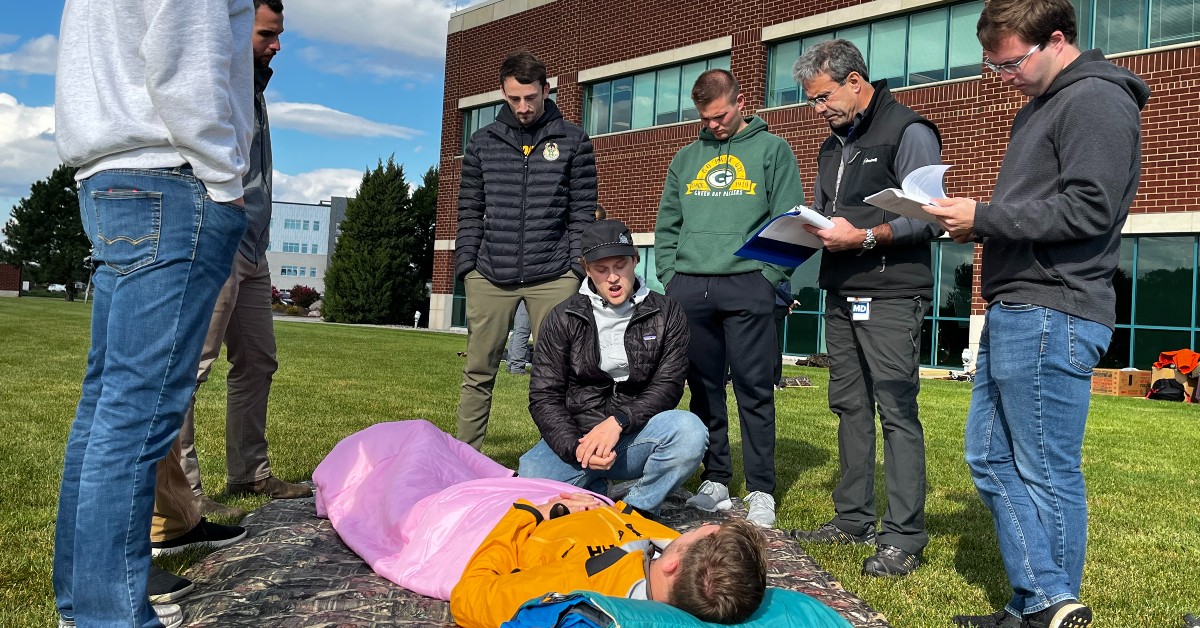 Dr. Medich and class Wilderness Life Support Training
